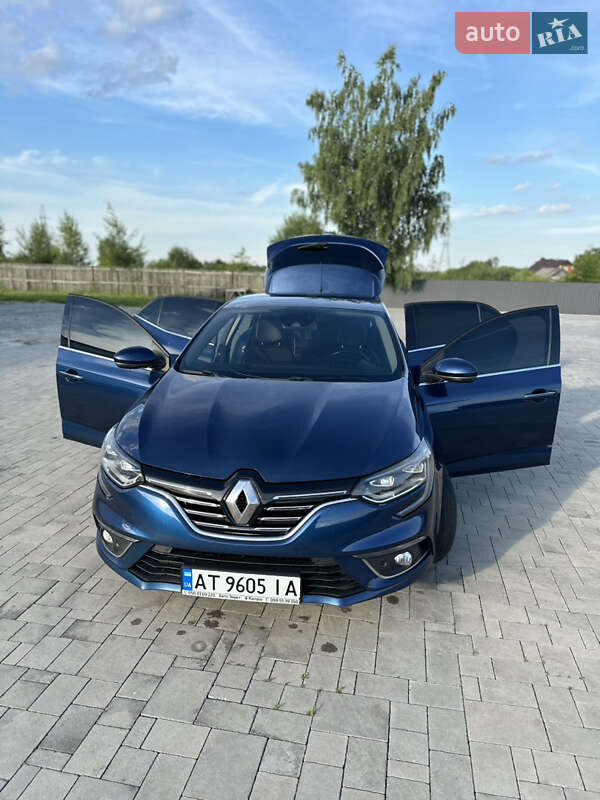 Хэтчбек Renault Megane 2016 в Калуше