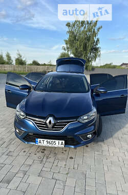 Хэтчбек Renault Megane 2016 в Калуше