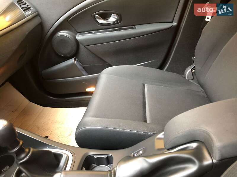 Універсал Renault Megane 2011 в Сарнах