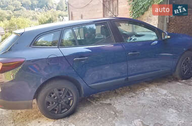 Универсал Renault Megane 2010 в 