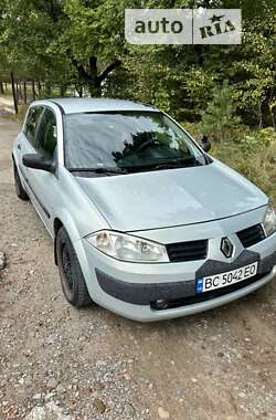 Хэтчбек Renault Megane 2003 в Новояворовске