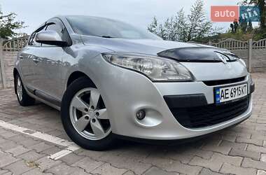 Хэтчбек Renault Megane 2009 в 