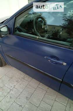 Седан Renault Megane 2006 в Ужгороде