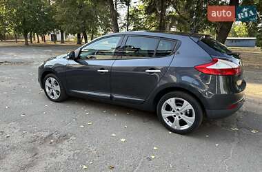 Хэтчбек Renault Megane 2010 в 