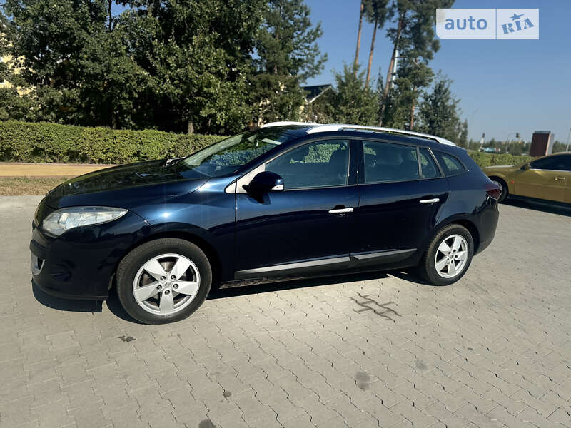 Универсал Renault Megane 2010 в Буче