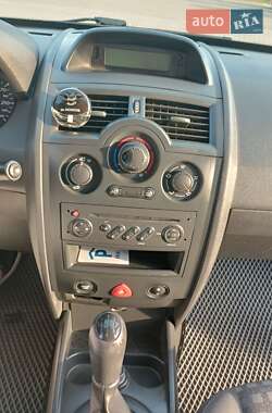 Универсал Renault Megane 2005 в 