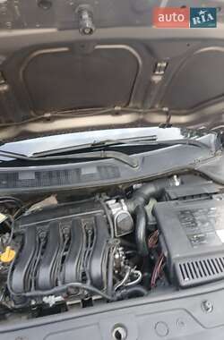 Седан Renault Megane 2003 в 