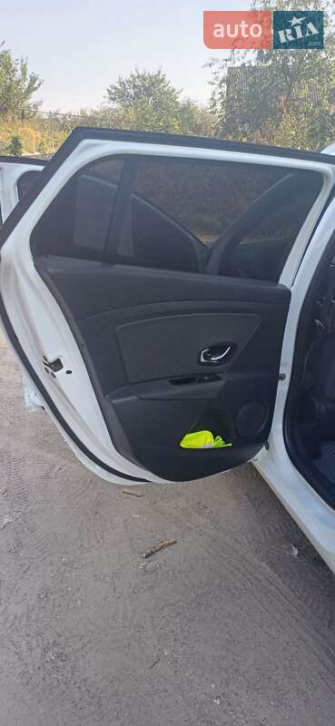 Універсал Renault Megane 2015 в Глухові