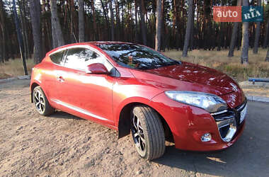 Хэтчбек Renault Megane 2012 в 