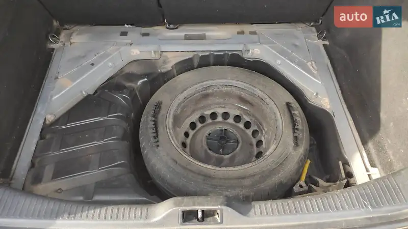 Хетчбек Renault Megane 2009 в 