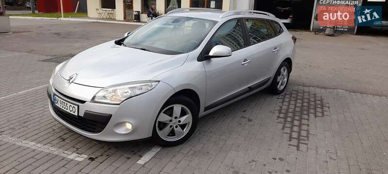 Универсал Renault Megane 2011 в 