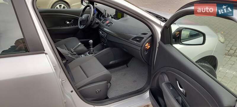 Универсал Renault Megane 2011 в Луцке
