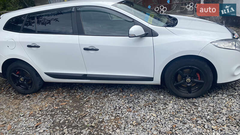 Универсал Renault Megane 2011 в Тернополе фото 4 Универсал Renault Megane 2011 в Тернополе