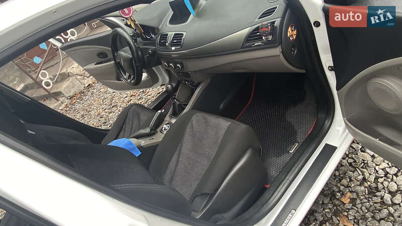 Универсал Renault Megane 2011 в Тернополе фото 11 Универсал Renault Megane 2011 в Тернополе