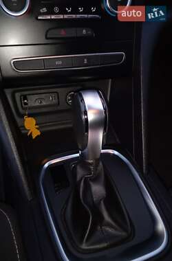 Хэтчбек Renault Megane 2016 в 