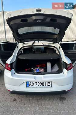 Хэтчбек Renault Megane 2017 в 