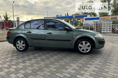 Седан Renault Megane 2004 в 