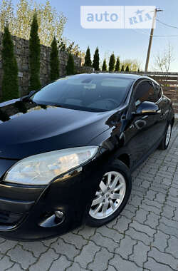 Купе Renault Megane 2010 в Стрию