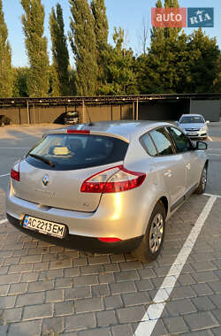 Хетчбек Renault Megane 2011 в 