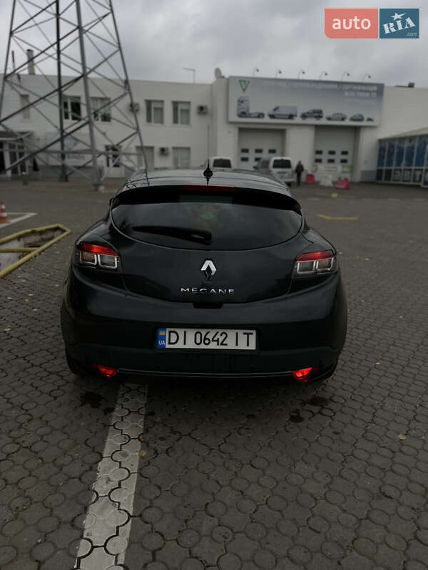 Купе Renault Megane 2011 в Чернівцях