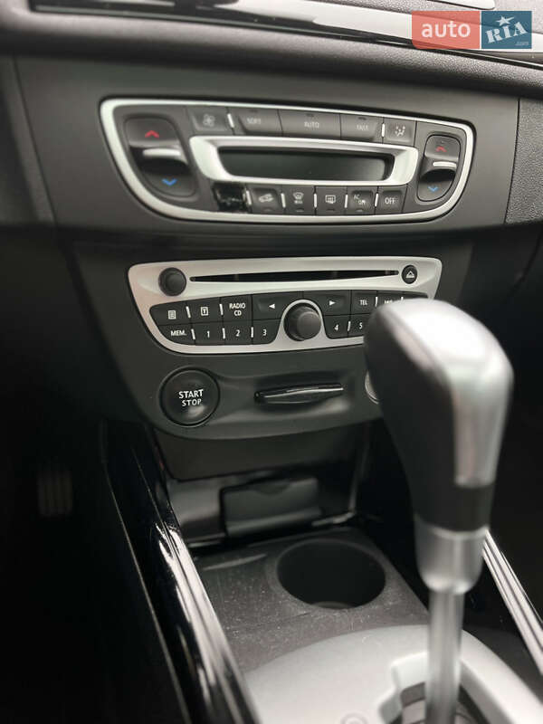 Купе Renault Megane 2011 в Чернівцях