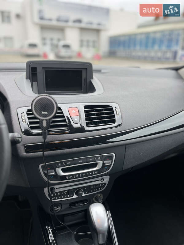 Купе Renault Megane 2011 в Чернівцях