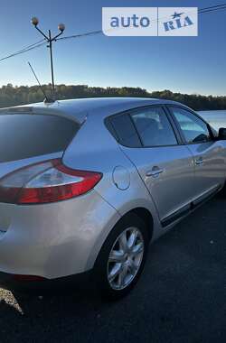 Хэтчбек Renault Megane 2011 в Тлумаче