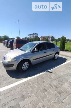 Седан Renault Megane 2003 в Стрию