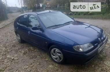 Хэтчбек Renault Megane 1998 в Остроге