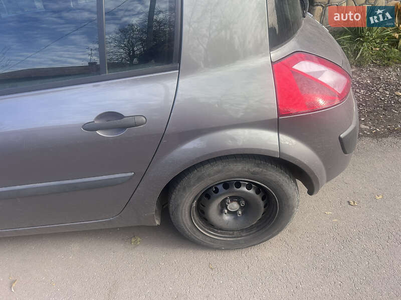 Хэтчбек Renault Megane 2004 в Ивано-Франковске