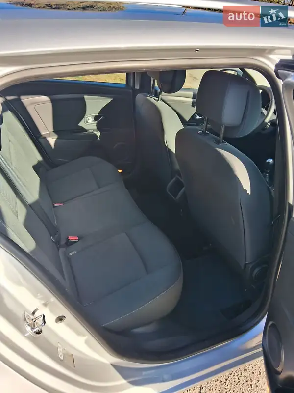 Renault Megane 2011 VIN VF1KZ1W0644587530 фото оголошення 10 з 55