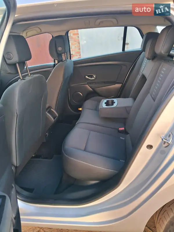 Renault Megane 2011 VIN VF1KZ1W0644587530 фото оголошення 13 з 55