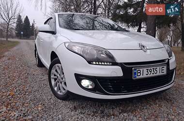 Хетчбек Renault Megane 2012 в Ромнах