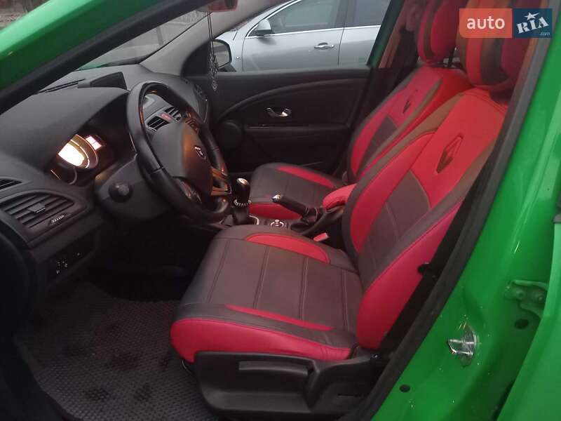 Универсал Renault Megane 2011 в Черкассах фото 44 Универсал Renault Megane 2011 в Черкассах