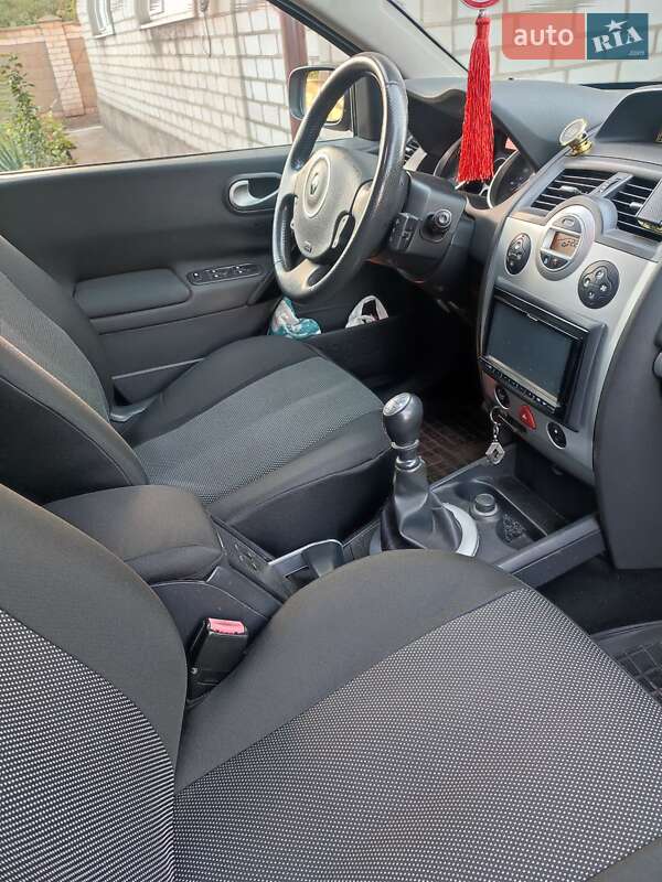 Универсал Renault Megane 2008 в Каменском фото 11 Универсал Renault Megane 2008 в Каменском