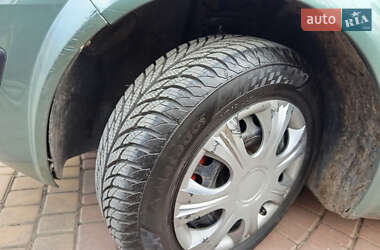 Универсал Renault Megane 2005 в 