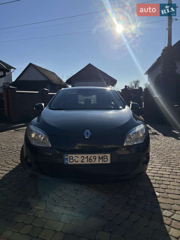 Хэтчбек Renault Megane 2009 в Николаеве фото 4 Хэтчбек Renault Megane 2009 в Николаеве