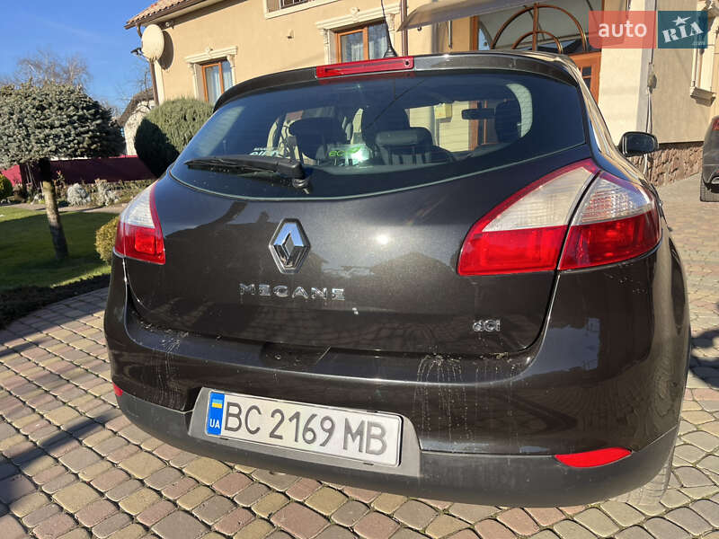 Хэтчбек Renault Megane 2009 в Николаеве фото 16 Хэтчбек Renault Megane 2009 в Николаеве