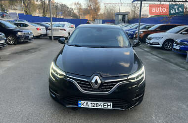 Седан Renault Megane 2021 в 