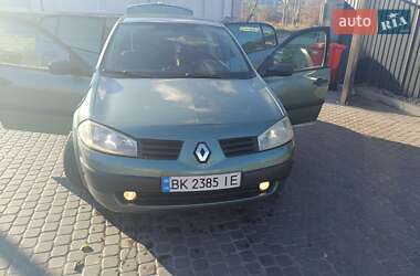 Седан Renault Megane 2004 в Днепре