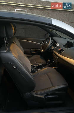 Кабриолет Renault Megane 2011 в Хусте