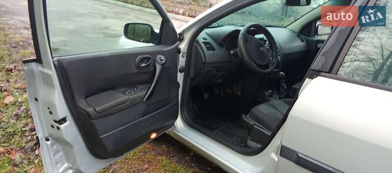 Хэтчбек Renault Megane 2004 в Золочеве