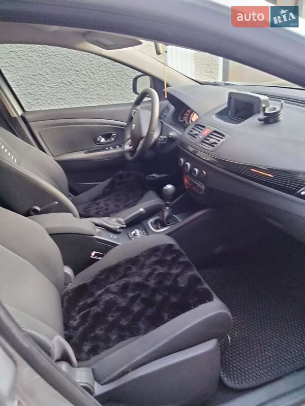 Универсал Renault Megane 2011 в Ивано-Франковске фото 3 Универсал Renault Megane 2011 в Ивано-Франковске