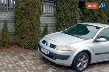 Хэтчбек Renault Megane 2004 в 