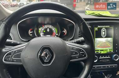 Седан Renault Megane 2017 в 