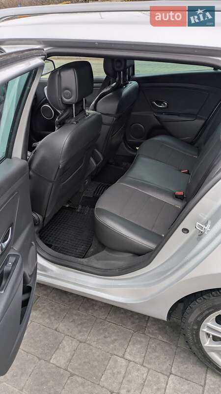 Универсал Renault Megane 2011 в Ивано-Франковске фото 13 Универсал Renault Megane 2011 в Ивано-Франковске
