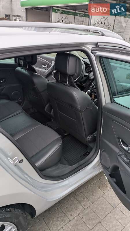 Универсал Renault Megane 2011 в Ивано-Франковске фото 14 Универсал Renault Megane 2011 в Ивано-Франковске