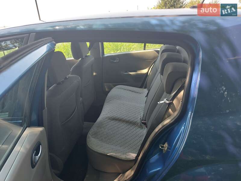 Хэтчбек Renault Megane 2003 в Городенке