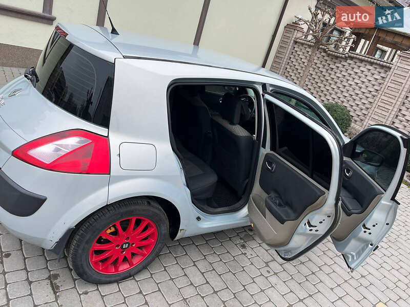 Хэтчбек Renault Megane 2003 в Тульчине