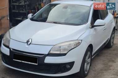 Хэтчбек Renault Megane 2012 в 
